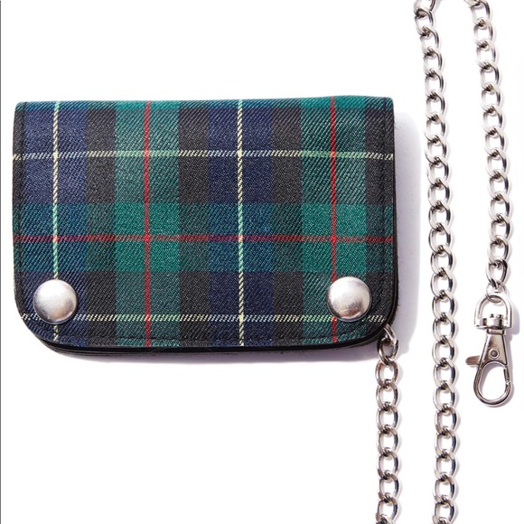 DOLLSKILL Chain Wallet - Picture 3 of 4